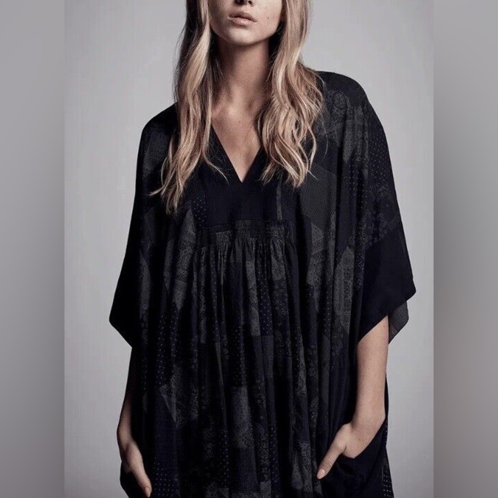 James Perse Black Patterned Oversized V-Neck Maxi Coverup - Picture 5 of 13